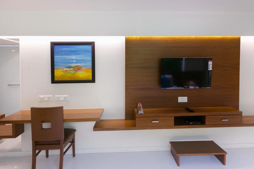Treebo Cherry Tree Indore Exterior foto